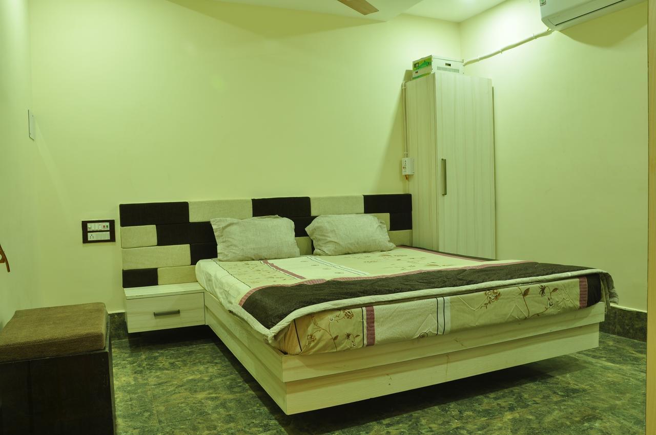 Hotel Golden Inn Balangir ภายนอก รูปภาพ