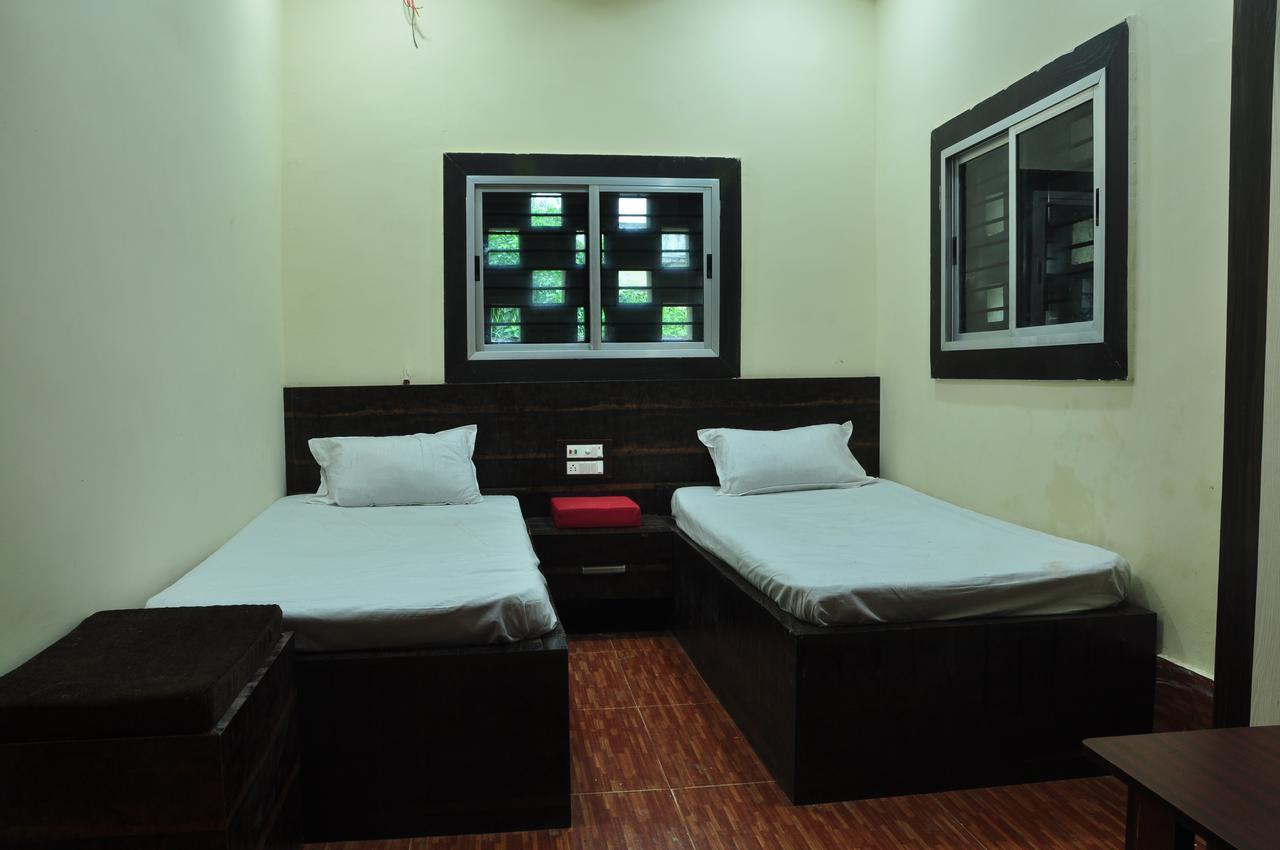 Hotel Golden Inn Balangir ภายนอก รูปภาพ